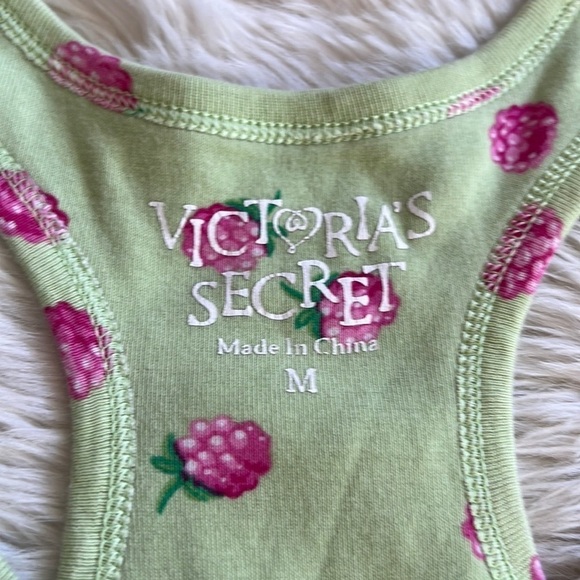 Vintage Victoria’s Secret Raspberry Pajama Set - Picture 8 of 8